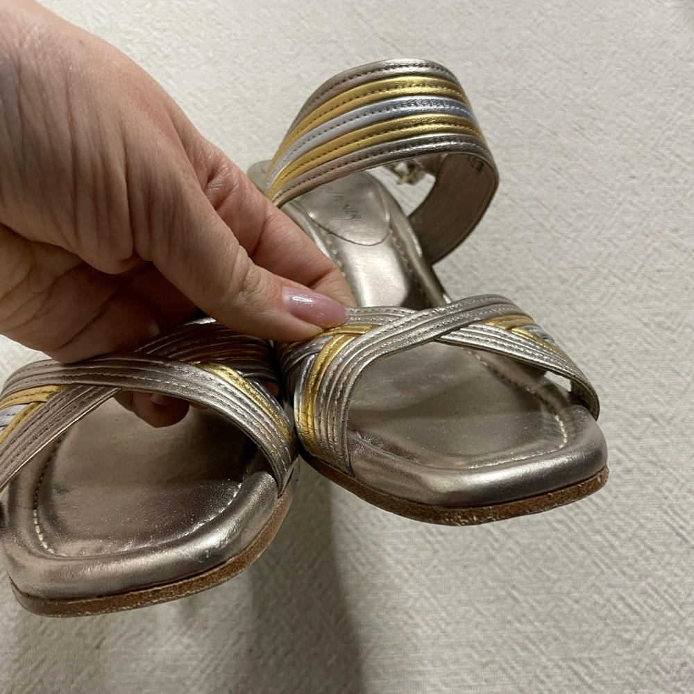 Donald J Pliner Laine Strappy Metallic Leather Espadrille Shoes 8.5 - Picture 3 of 6
